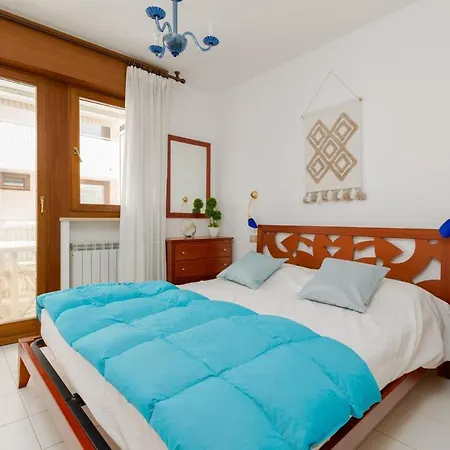 Apartamento L'angolo Fiorito Con Terrazza E In Pieno Centro *