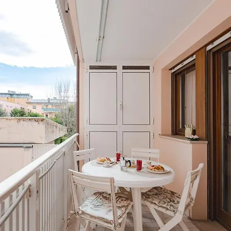 L'angolo Fiorito Con Terrazza E In Pieno Centro *